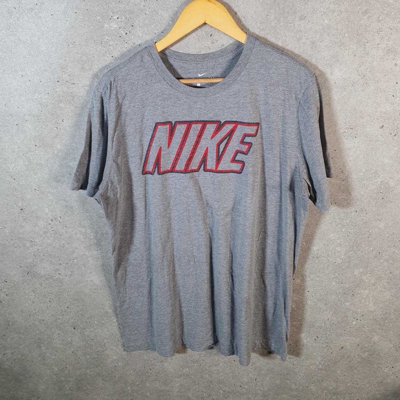 Vintage Nike Embroidered Club T Shirt Men’s Large Grey Swoosh Athletic