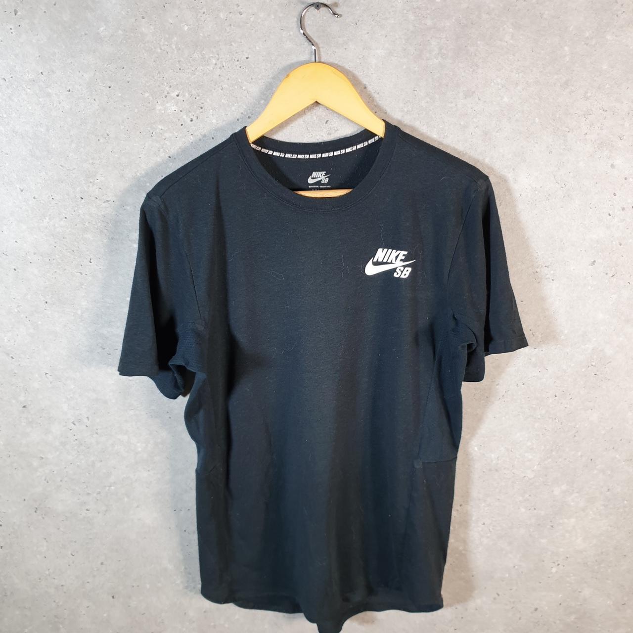 Vintage Nike SB Dri Fit T Shirt Men’s Small Black Logo Swoosh Athletic