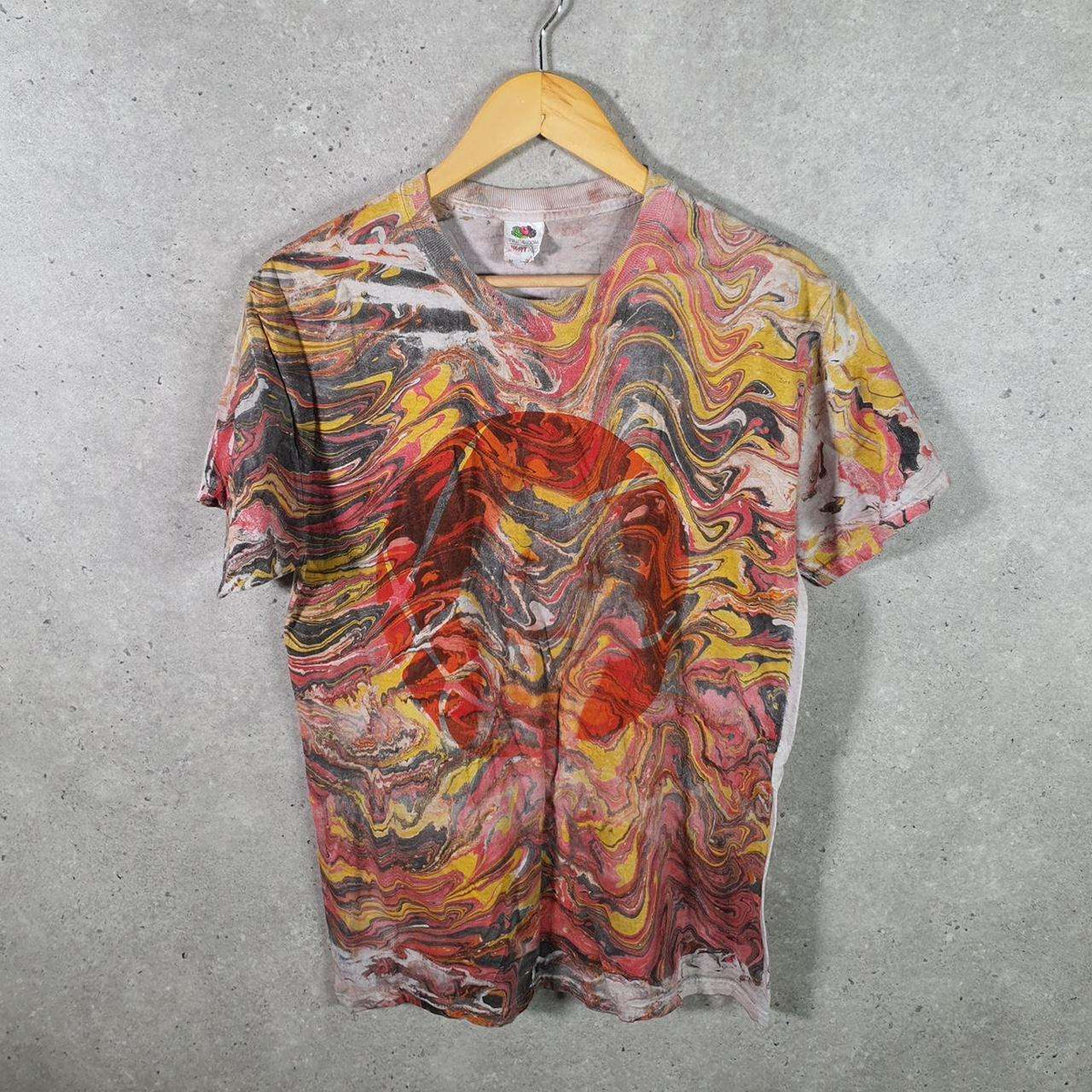 Vintage Fruit of the Loom Tie Dye Graphic Single Stitch T Shirt Men’s Medium Red Big Fish Vintage