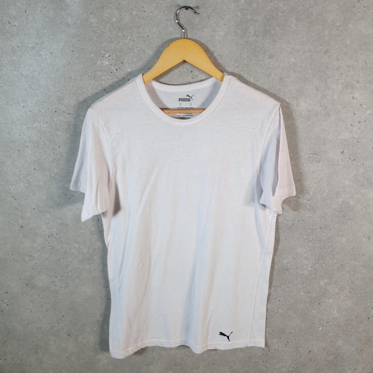 Vintage Puma Spellout T Shirt Men’s Small White sports Logo Athletic