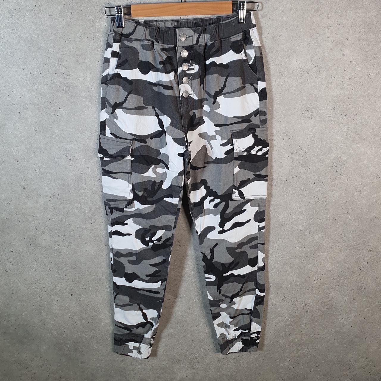 Vintage Almost Famous Camouflage Army Cargo Trousers Womens Medium Grey RealTree Big Fish Vintage