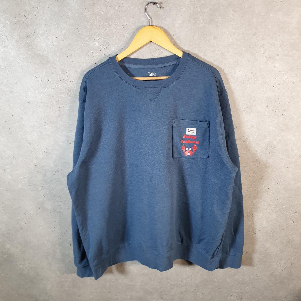 Vintage Lee Juicy SeaFood Premium Select Sweatshirt Men’s XL Navy Blue USA Pullover