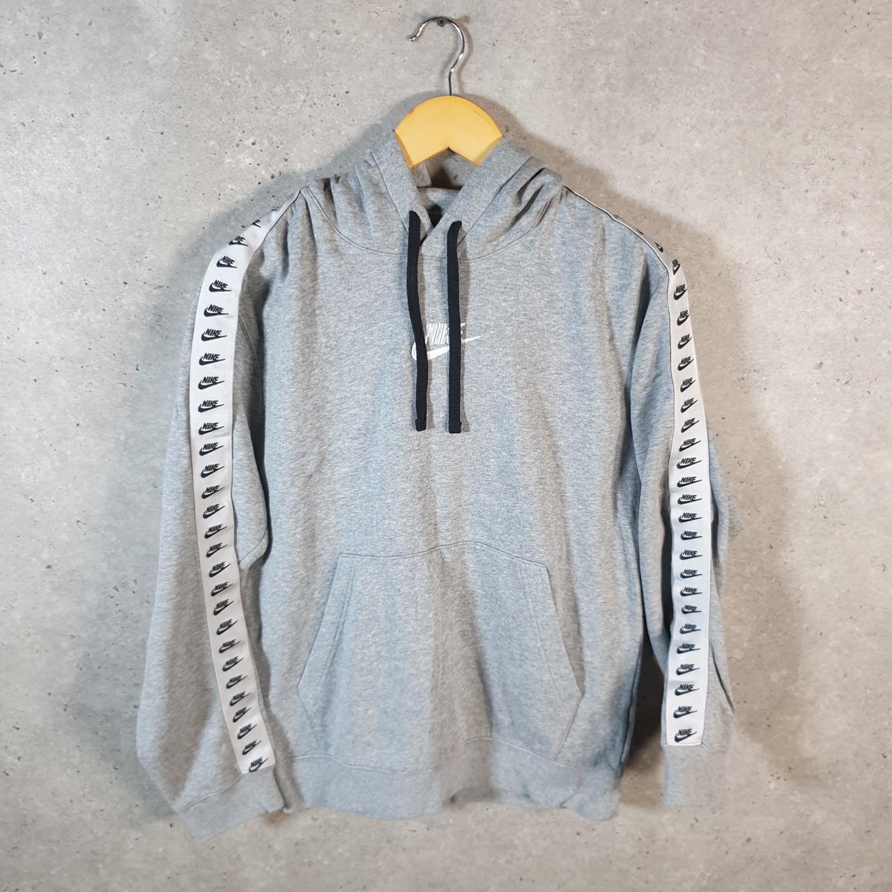 Vintage Nike Club Hoodie Men’s Small Grey Centre Swoosh Y2K Pullover Sweatshirt Logo