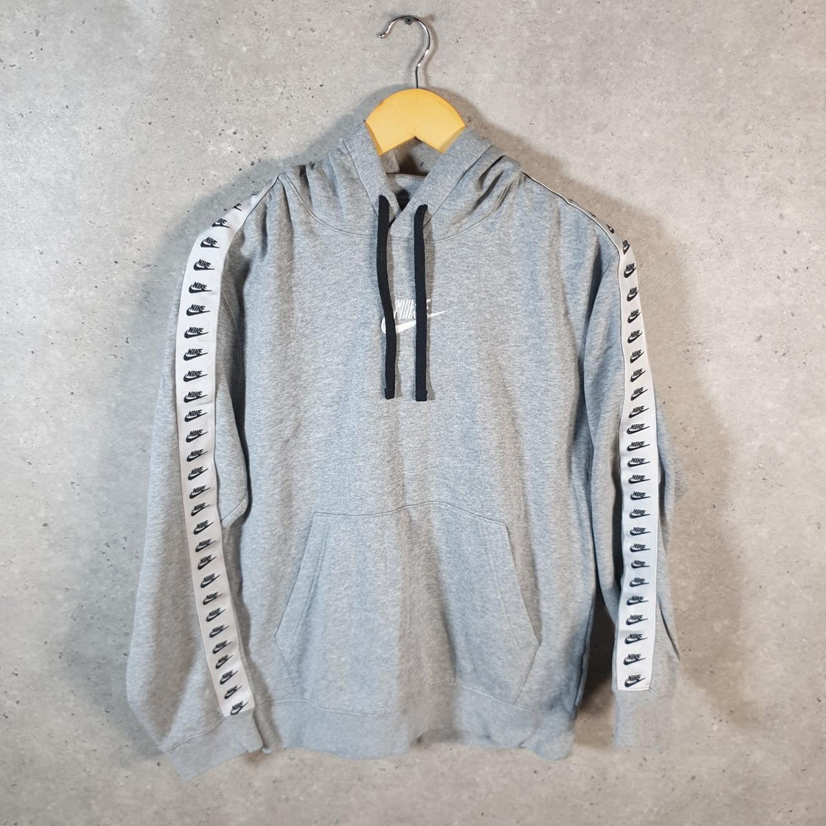 Vintage Nike Club Hoodie Men’s Small Grey Centre Swoosh Y2K Pullover Sweatshirt Logo