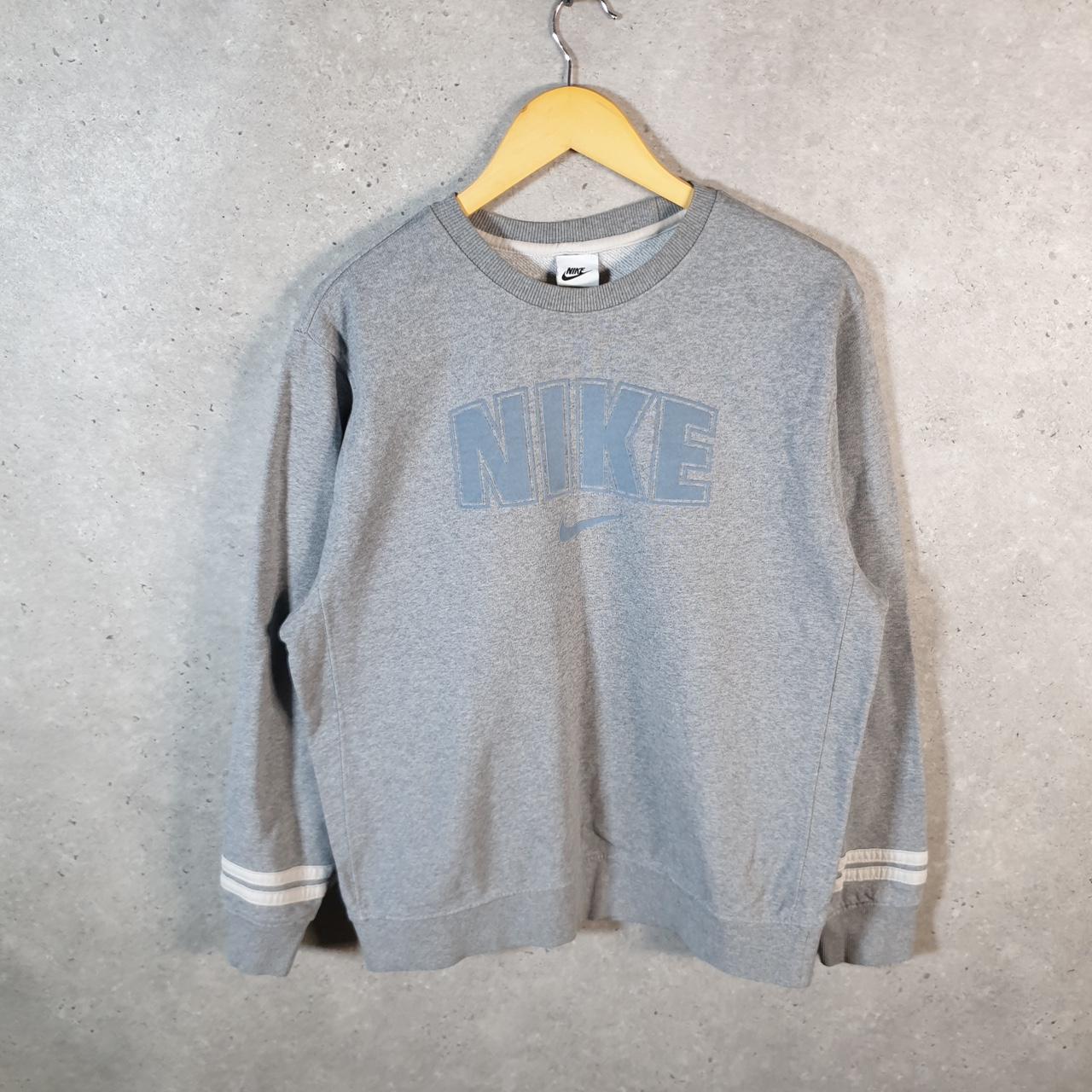 Vintage Nike Spellout Sweatshirt Womens Medium Grey Swoosh Y2K Pullover