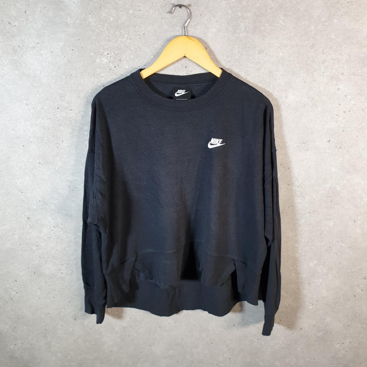 Vintage Nike Club Embroidered Sweatshirt Womens Medium Black Swoosh Y2K Pullover Logo