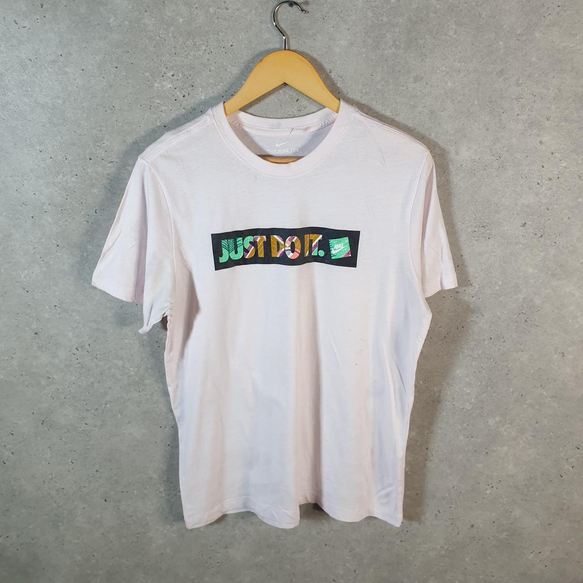 Vintage Nike Just Do It T Shirt Men’s Medium White Logo Printed Swoosh Athletic