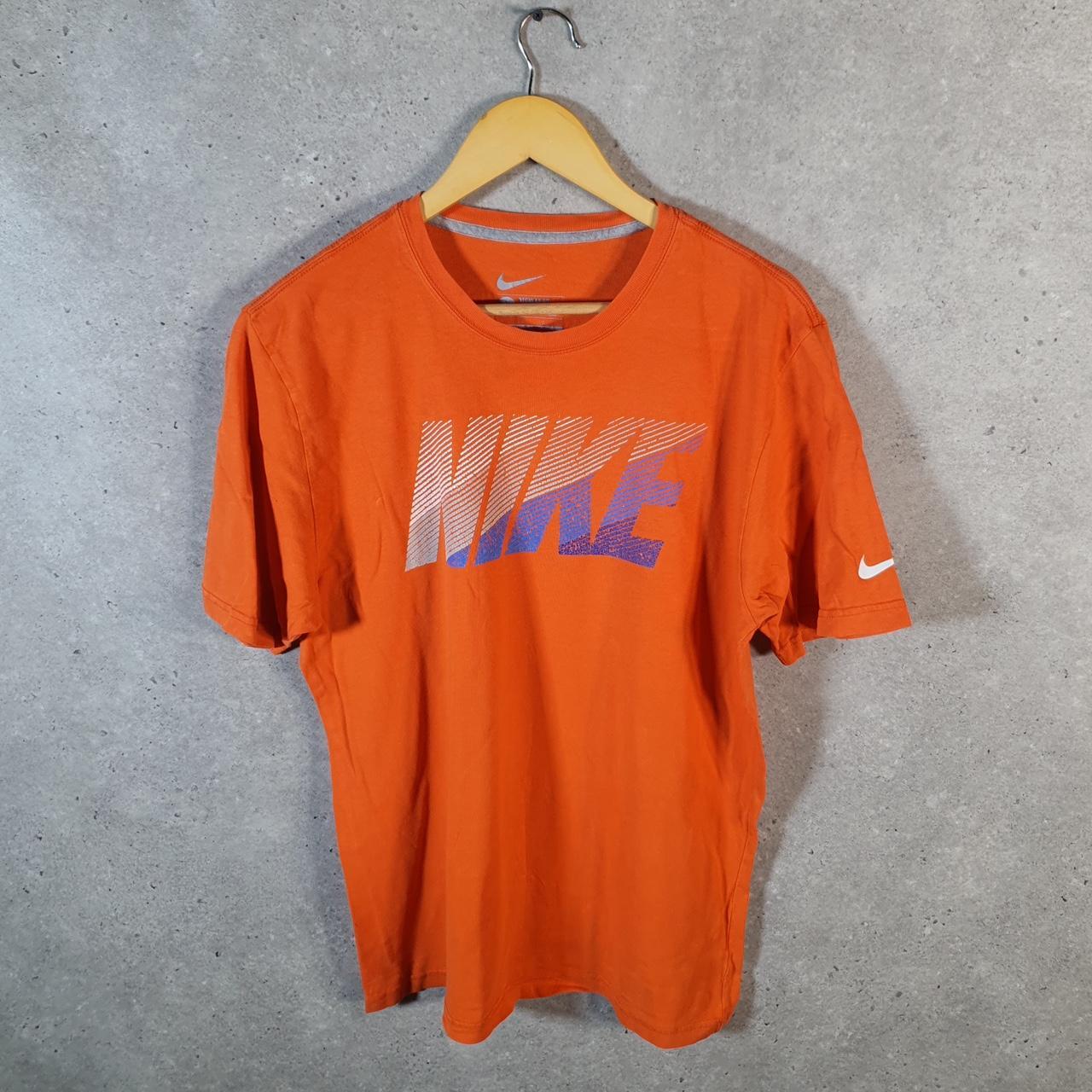 Vintage Nike Club Spellout T Shirt Men’s Large Orange Logo Swoosh Athletic