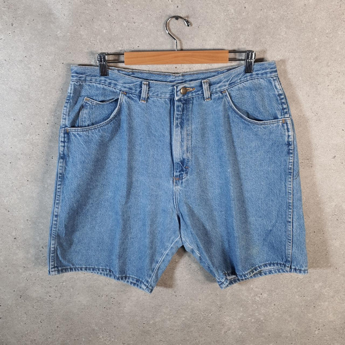 Vintage Wrangler Denim Shorts Jorts Cargo Men’s W36 Blue Baggy Cotton