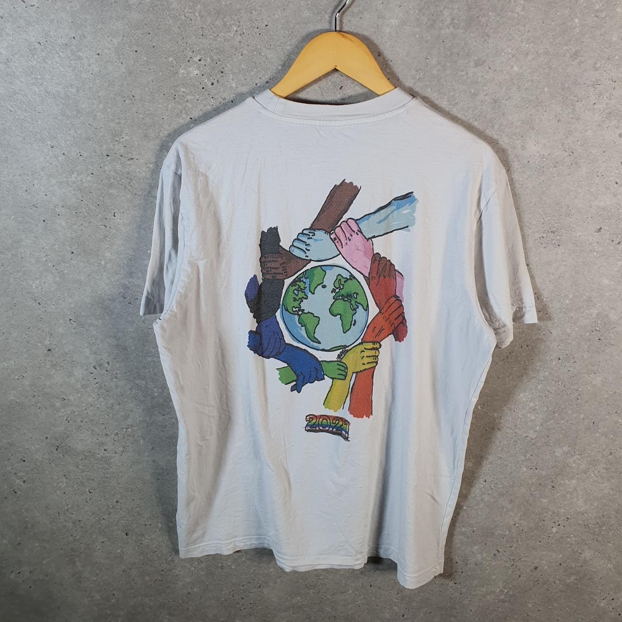 Vintage Gap Graphic Earth T Shirt Men’s Medium Black Standard Fit Casual Coloured