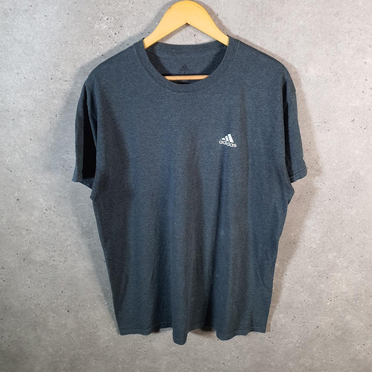 Vintage Adidas T Shirt Men’s Large Grey Three Stripes Logo Athletic