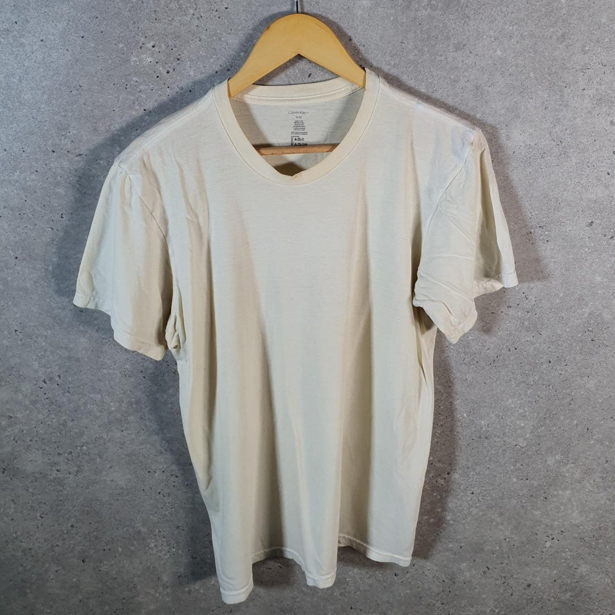 Vintage Calvin Klein T Shirt Men’s Medium White Casual Sports