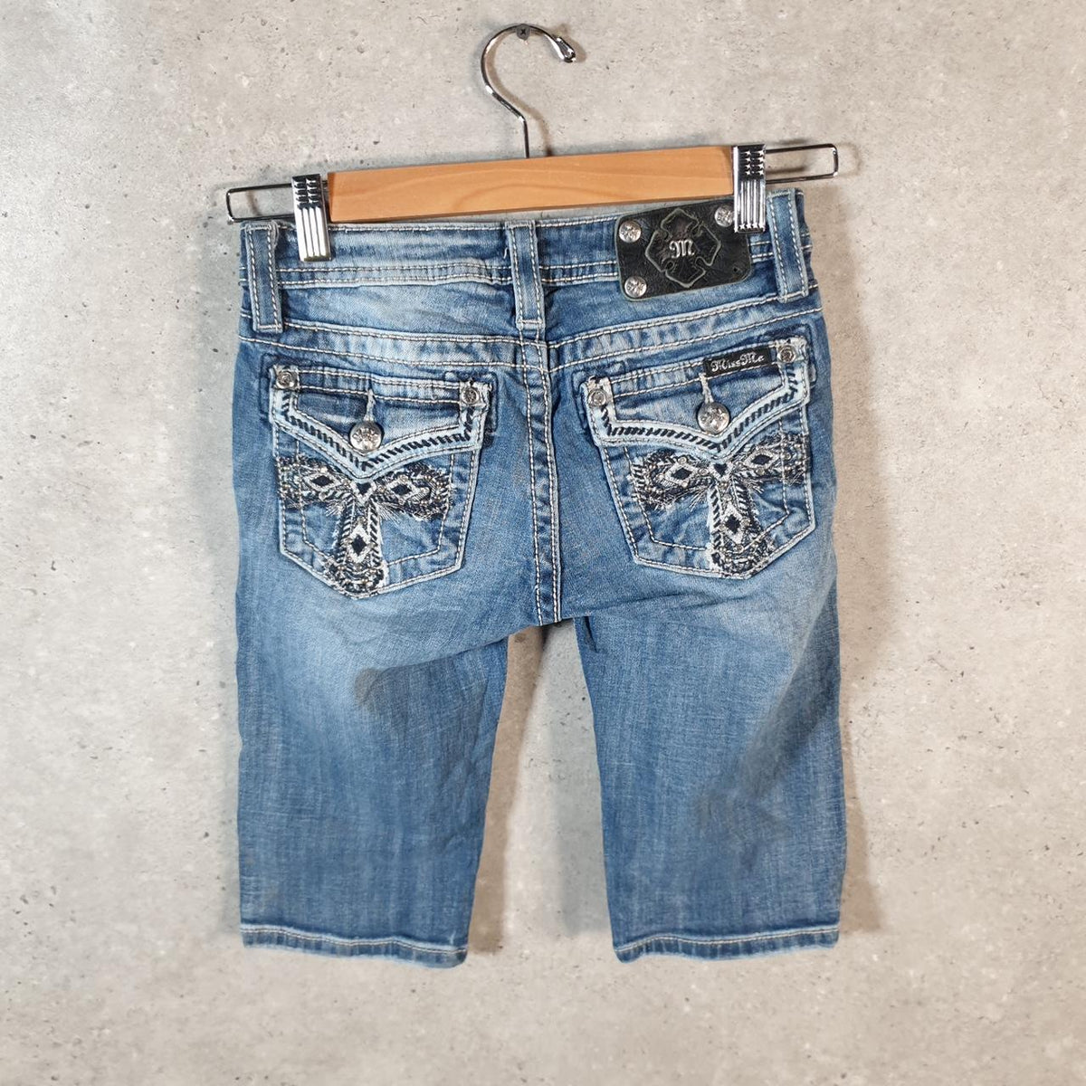 Vintage Miss Me Baggy Y2K Hip Hop Jeans Shorts Jorts Womens W24 Blue Denim Low Rise