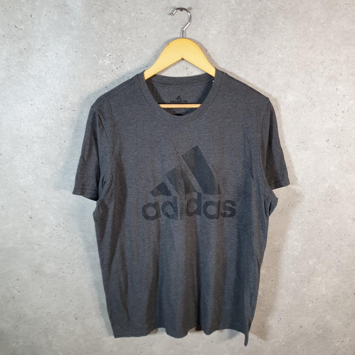 Vintage Adidas Amplifier T Shirt Shirt Men’s Large Grey Three Stripes Logo Athletic C9880
