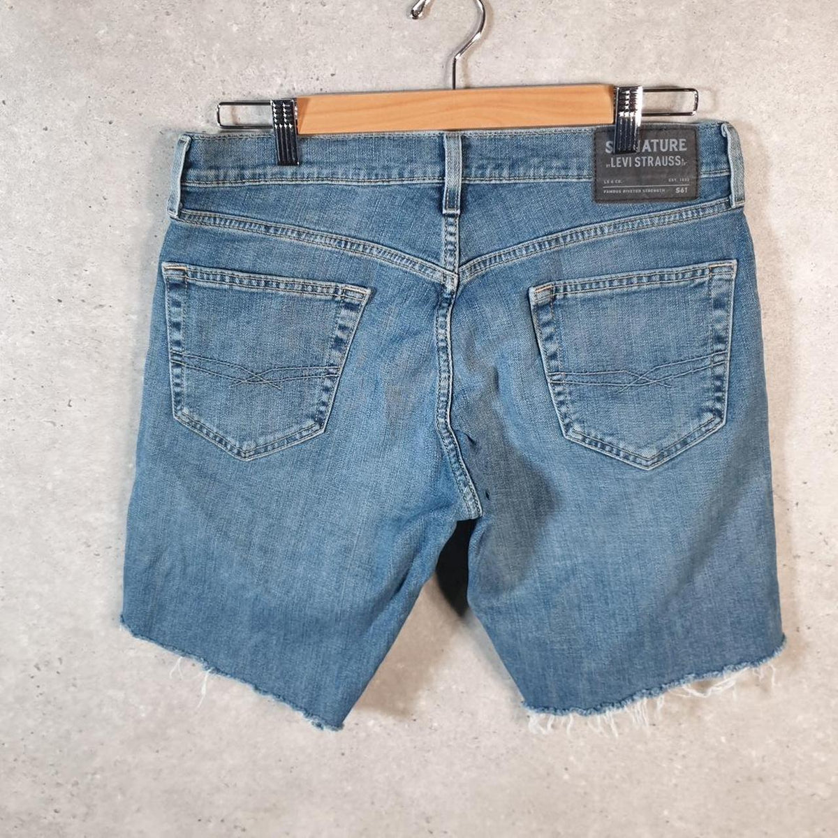 Vintage Levi’s Baggy Shorts Jorts Cargo Men’s W30 Blue Relaxed Denim