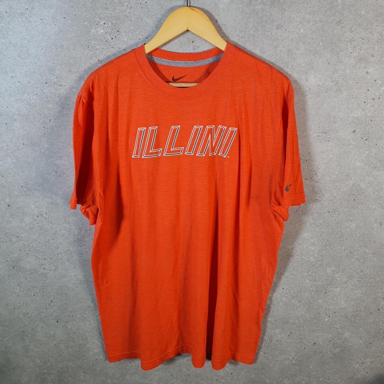 Vintage Nike Illini T Shirt Men’s XL Orange Logo Spellout Swoosh Athletic