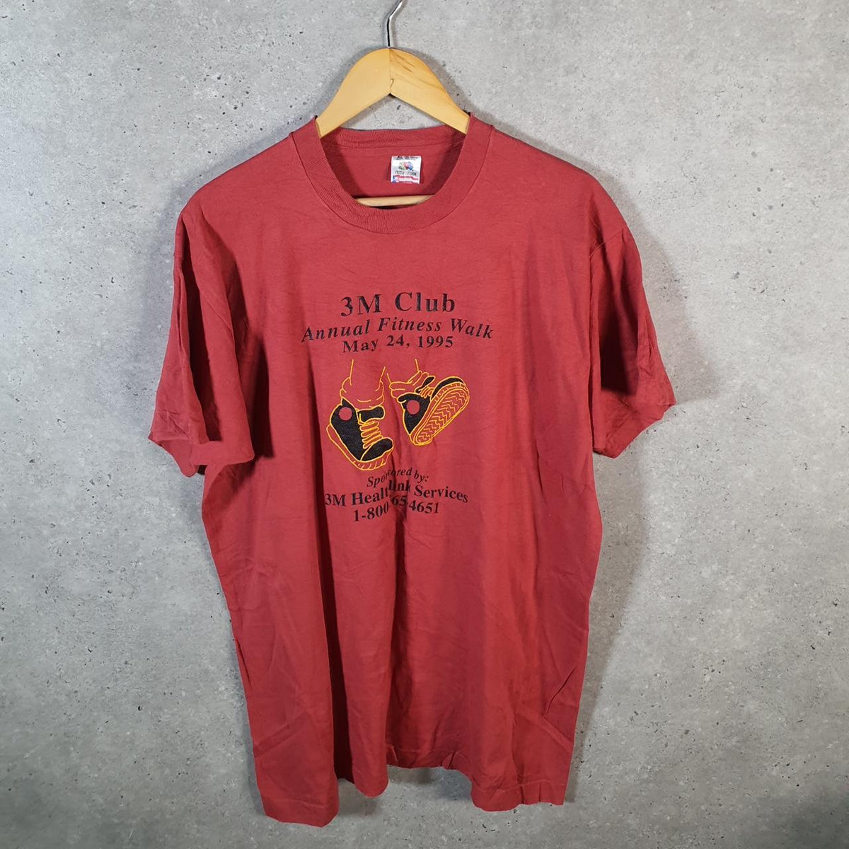 Vintage Fruit of the Loom 3M Club Walk 1995 Single Stitch T Shirt Men’s XL Red Big Fish Vintage