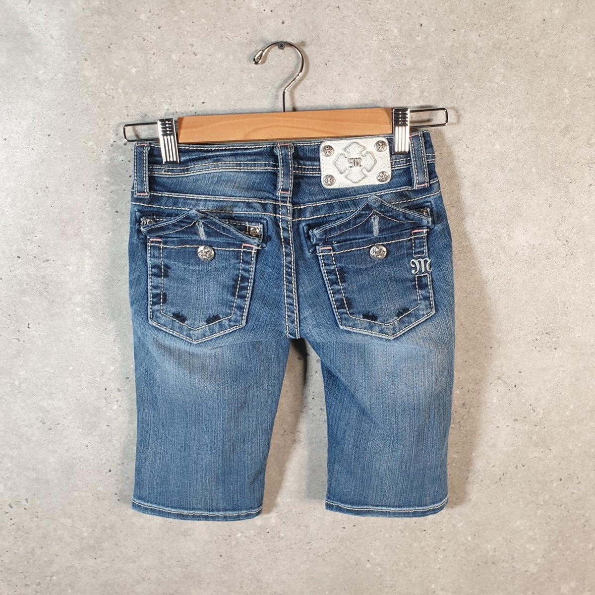 Vintage Miss Me Baggy Y2K Hip Hop Jeans Shorts Jorts Womens W24 Blue Denim Low Rise