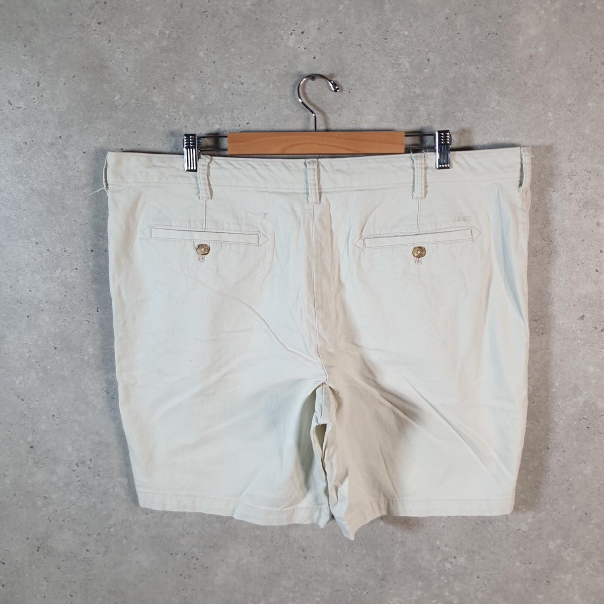 Vintage Izod Golf Chino Shorts Jorts Cargo Men’s W42 Beige Baggy Cotton