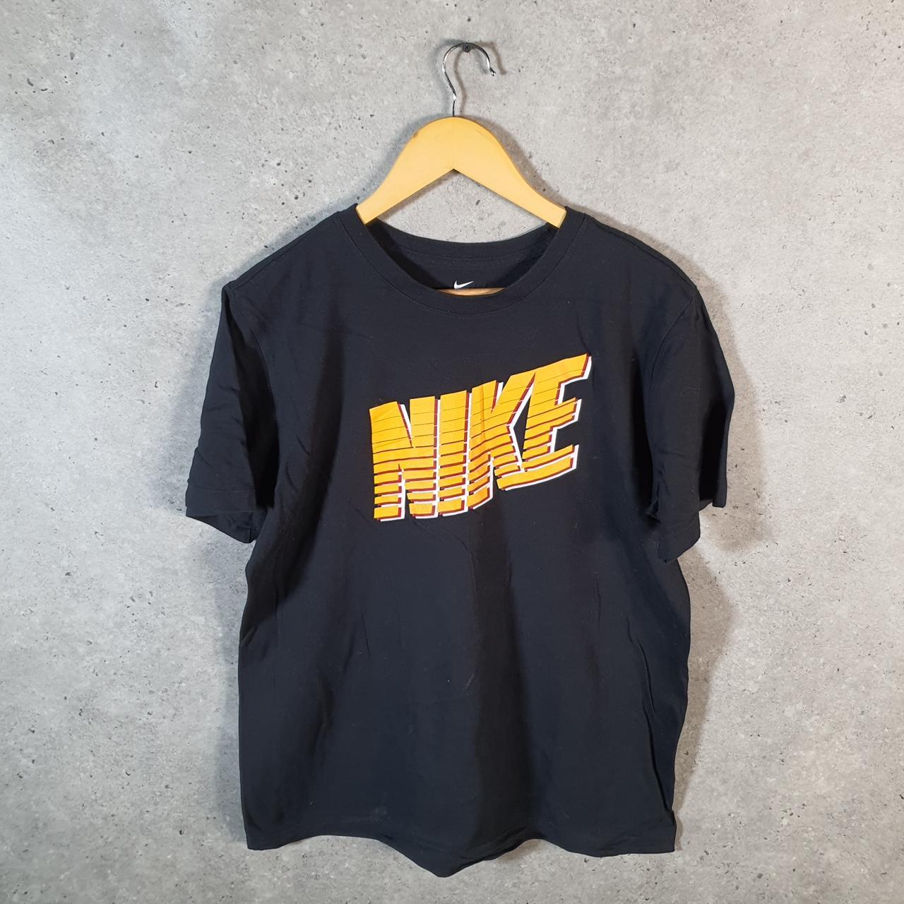 Vintage Nike Spellout T Shirt Men’s Medium Black Logo Swoosh Athletic