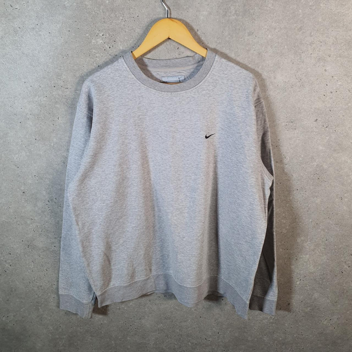 Vintage Nike 90s Embroidered Sweatshirt Men’s Large Grey Swoosh Y2K Pullover Logo