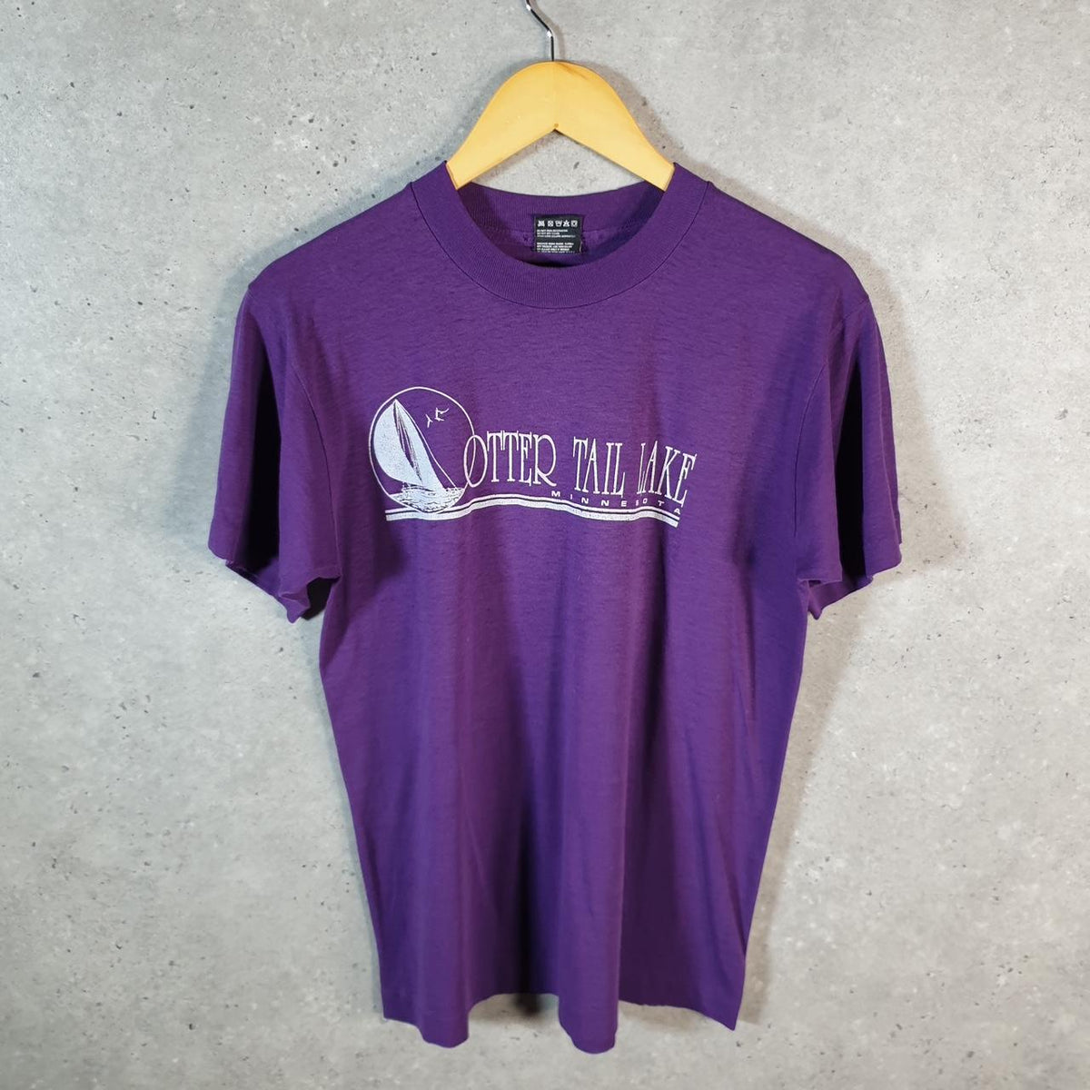 Vintage Fruit of the Loom Otter Trail Lake Minnesota 90s Single Stitch T Shirt Men’s Medium Purple C8807