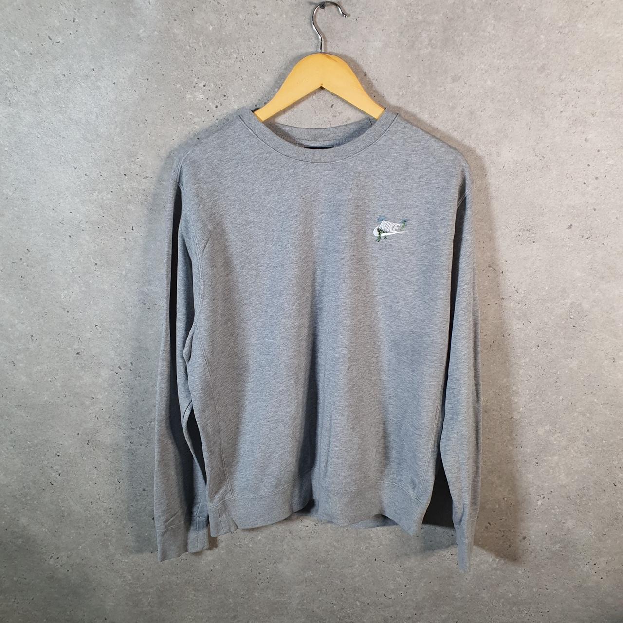 Vintage Nike Club Embroidered Sweatshirt Men’s Medium Grey Swoosh Y2K Pullover