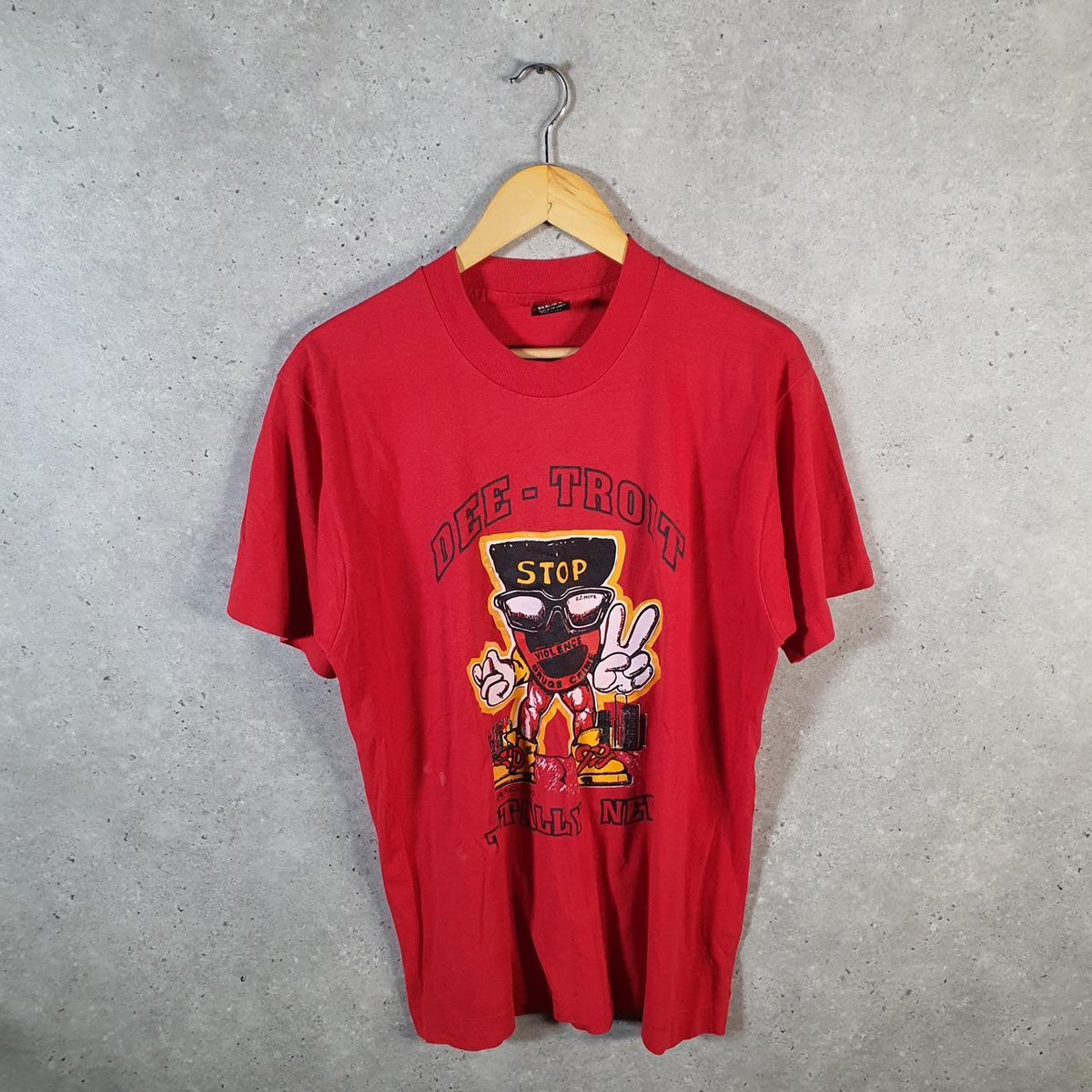 Vintage Best Fruit of the Loom Detroit Crime 1993 USA Single Stitch T Shirt Men’s Large Red Big Fish Vintage