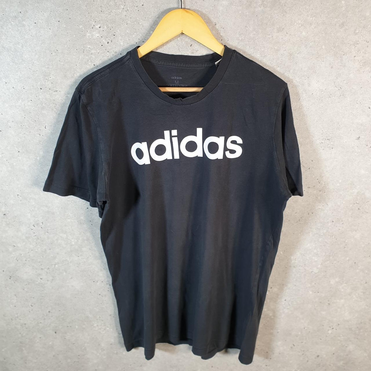 Vintage Adidas Spellout T Shirt Men’s Medium Black Three Stripes Logo Athletic