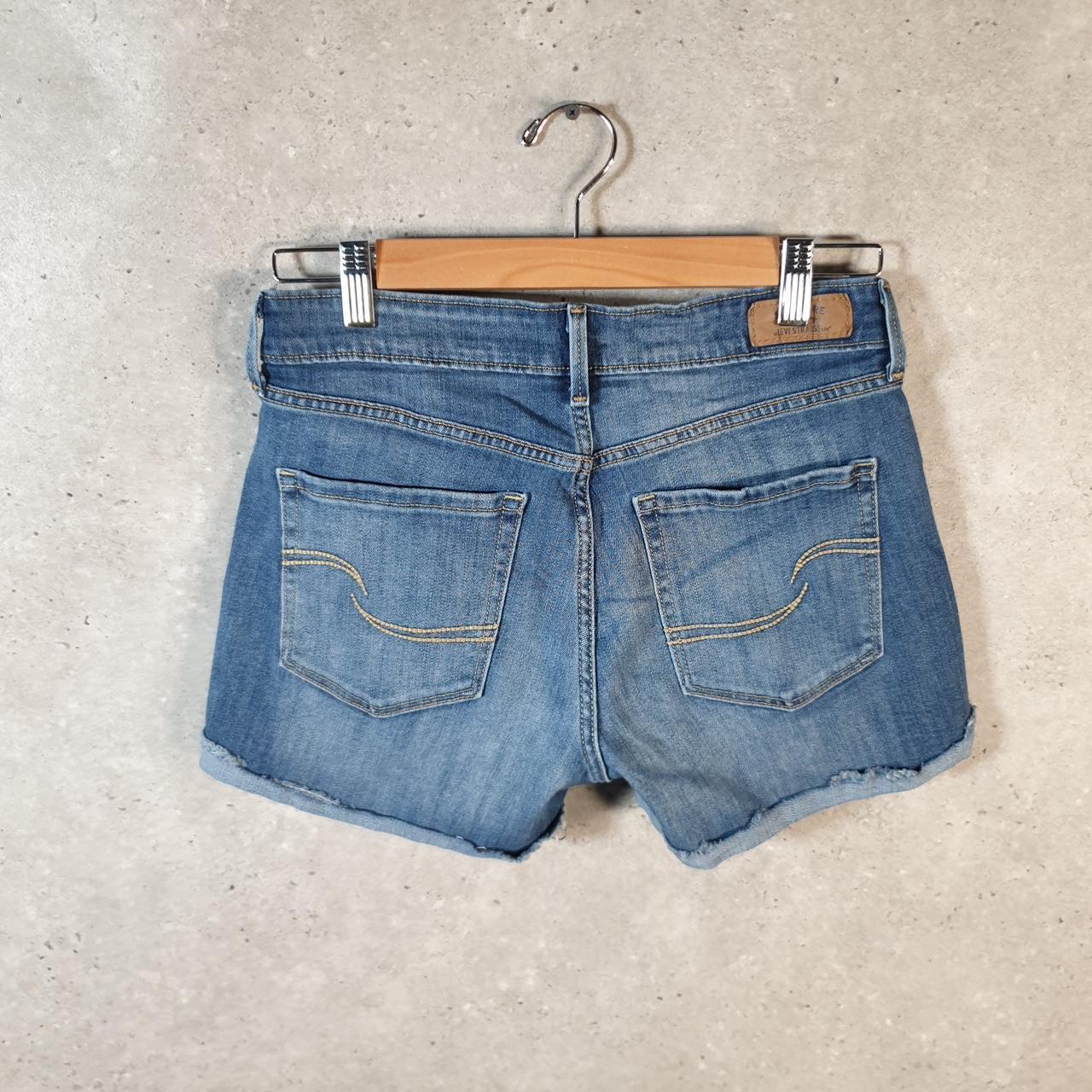 Vintage Levi’s Cut Off Baggy Shorts Jorts Cargo Womens W28 Blue Relaxed Denim