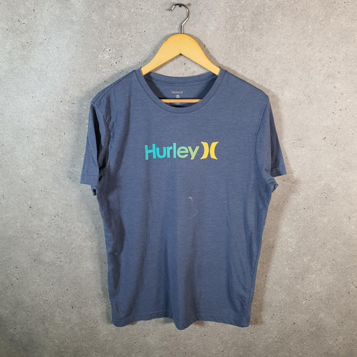 Vintage Hurley T Shirt Men’s Medium Blue Casual Sports Logo Athletic C9839