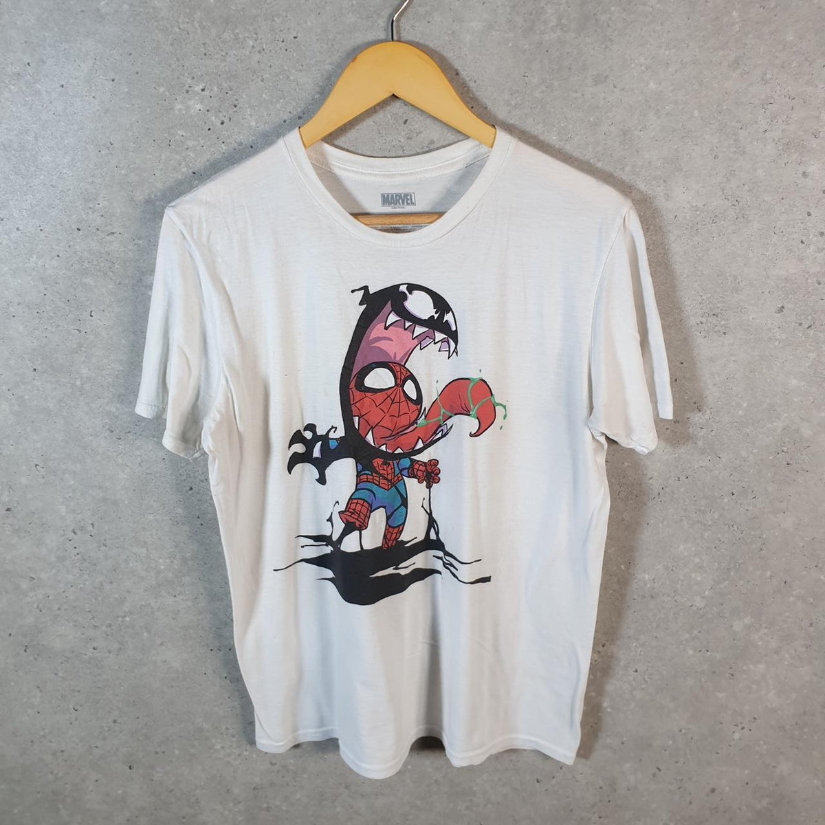 Vintage Marvel Venom Marching T Shirt Shirt Men’s Medium White Graphic Cartoon C9686