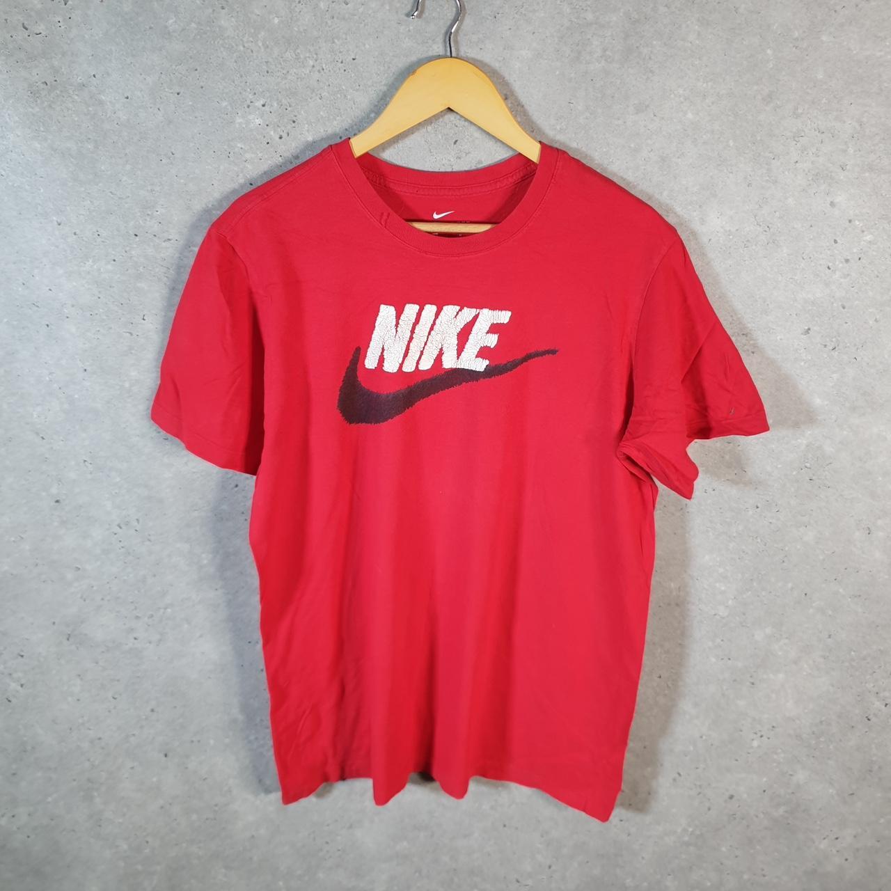 Vintage Nike Spellout Club T Shirt Men’s M Red Logo Swoosh Athletic