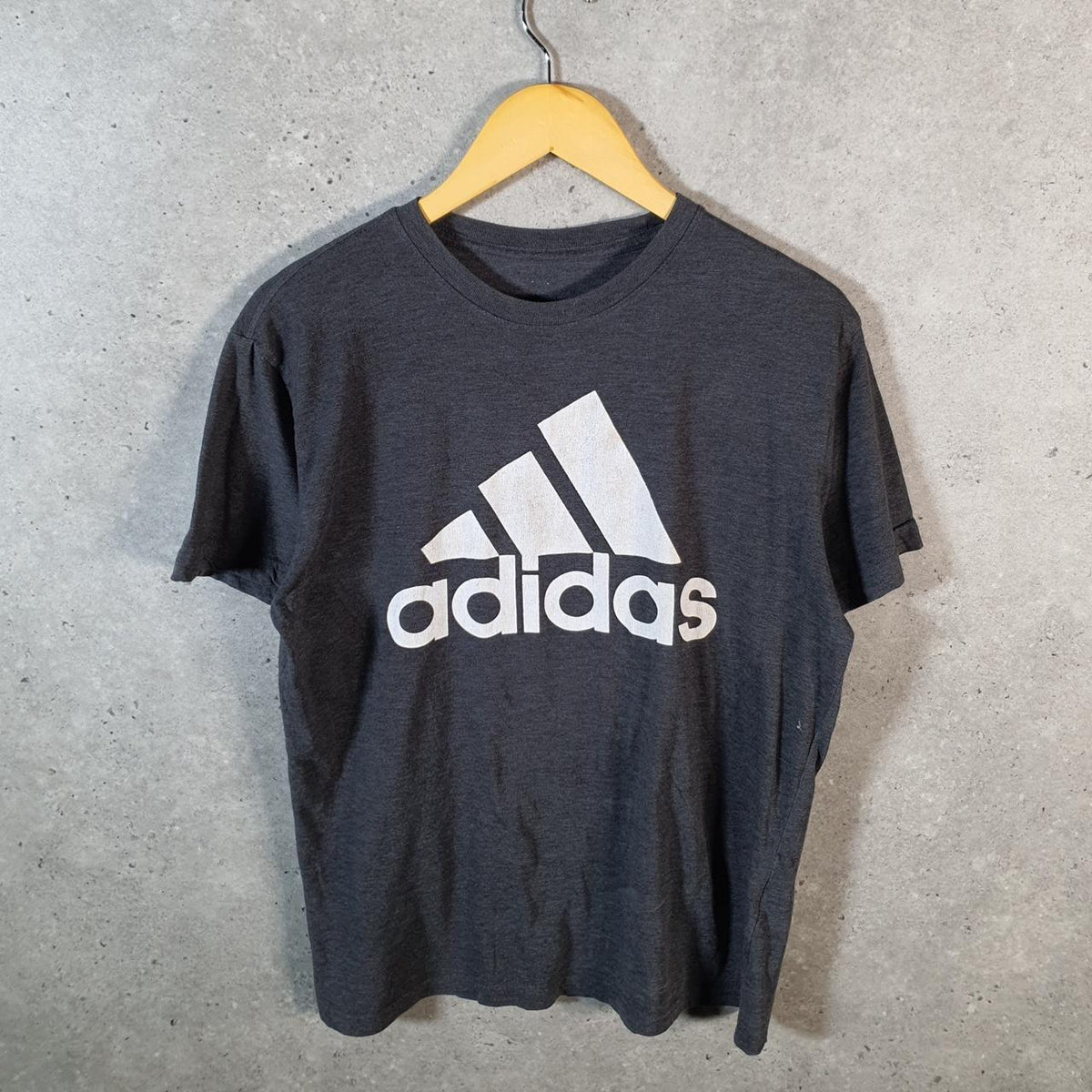 Vintage Adidas Spellout T Shirt Men’s Small Grey Three Stripes Logo Athletic
