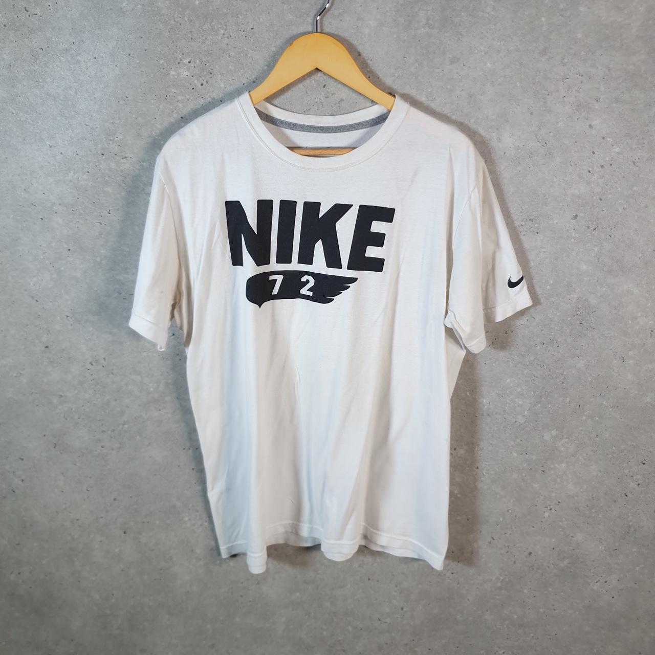 Vintage Nike Spellout T Shirt Shirt Men’s Large White Logo Swoosh Athletic C9597