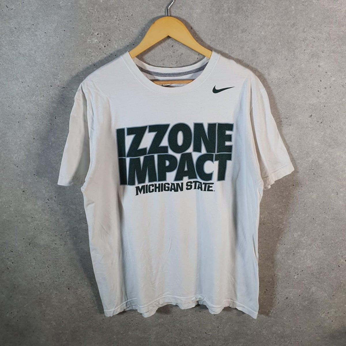 Vintage Nike Michigan State Izzone Impact T Shirt Men’s XL White Logo Swoosh Athletic