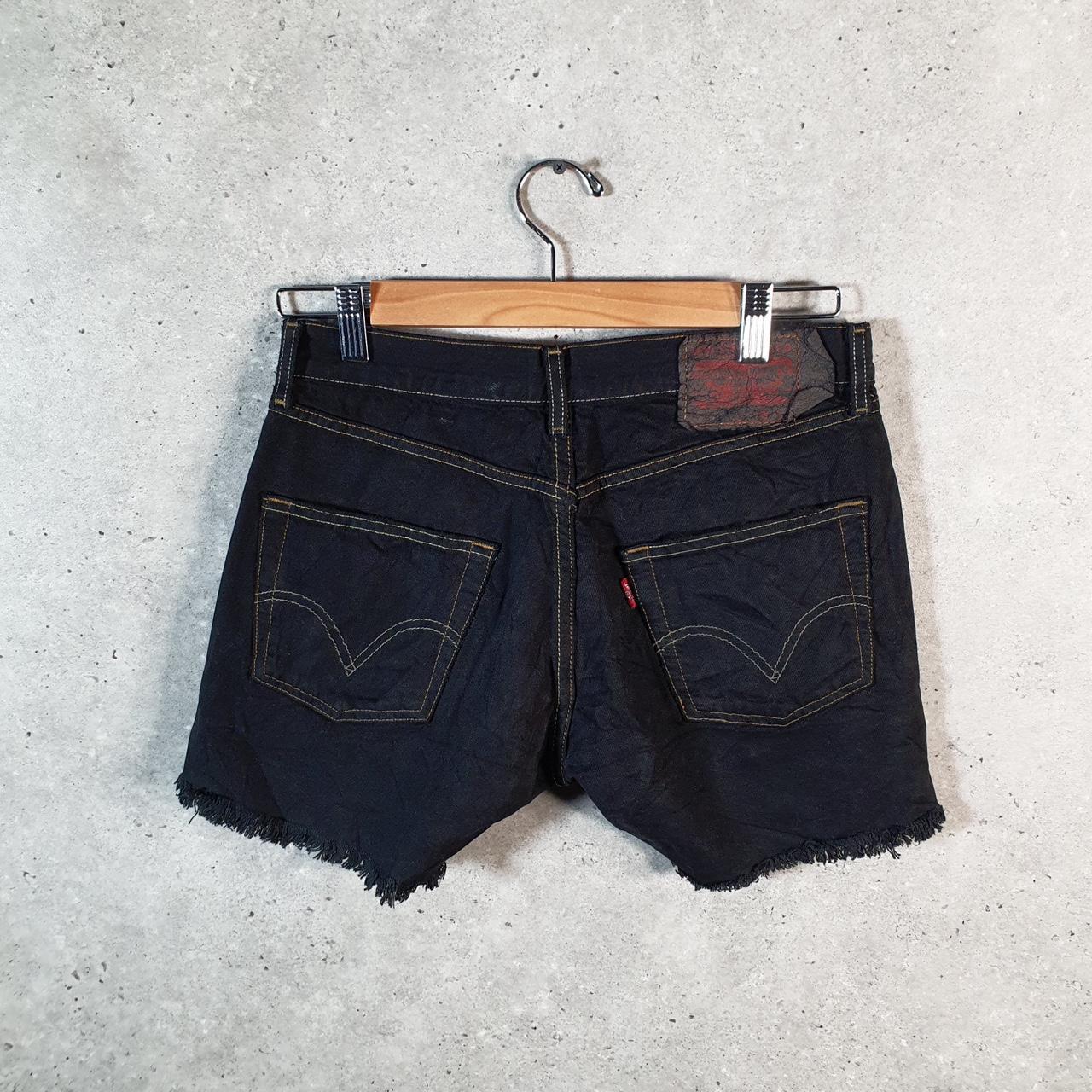 Vintage Levi’s Cut Off Baggy Shorts Jorts Cargo Womens W28 Black Relaxed Denim A4212