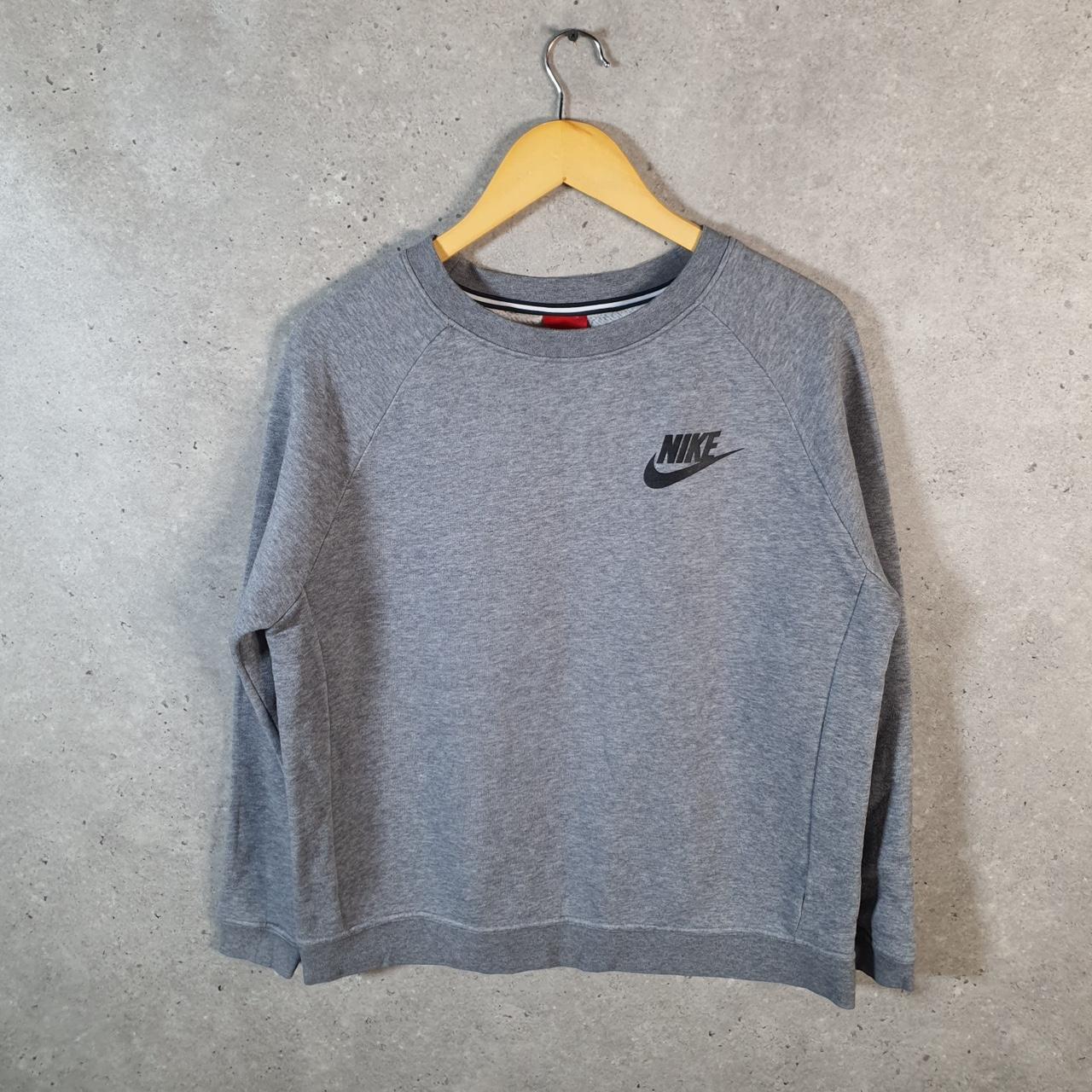 Vintage Nike Club Sweatshirt Womens Medium Grey Swoosh Y2K Pullover Logo