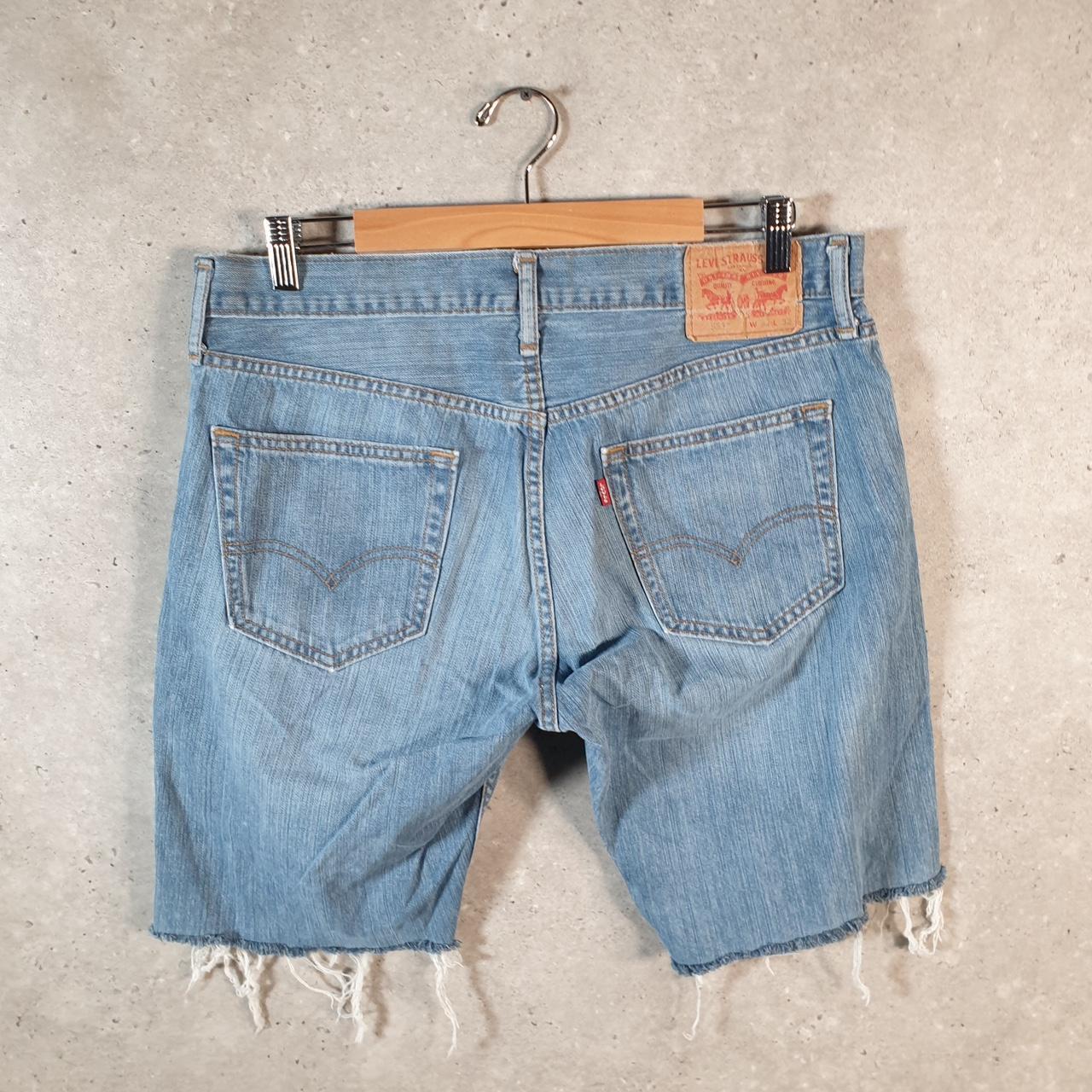Vintage Levi’s Cut Off Baggy Shorts Jorts Cargo Mens W34 Blue Relaxed Denim