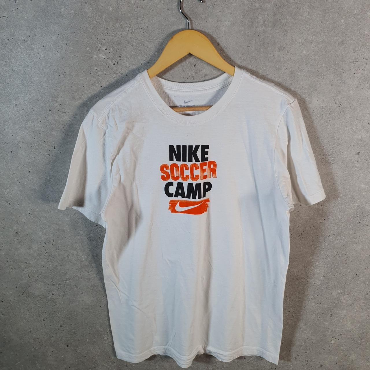 Vintage Nike Soccer Camp T Shirt Men’s Medium White Logo Swoosh Athletic