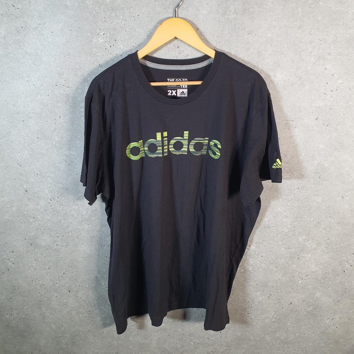 Vintage Adidas Go Tee T Shirt Shirt Men’s 2XL Black Three Stripes Logo Athletic C9734