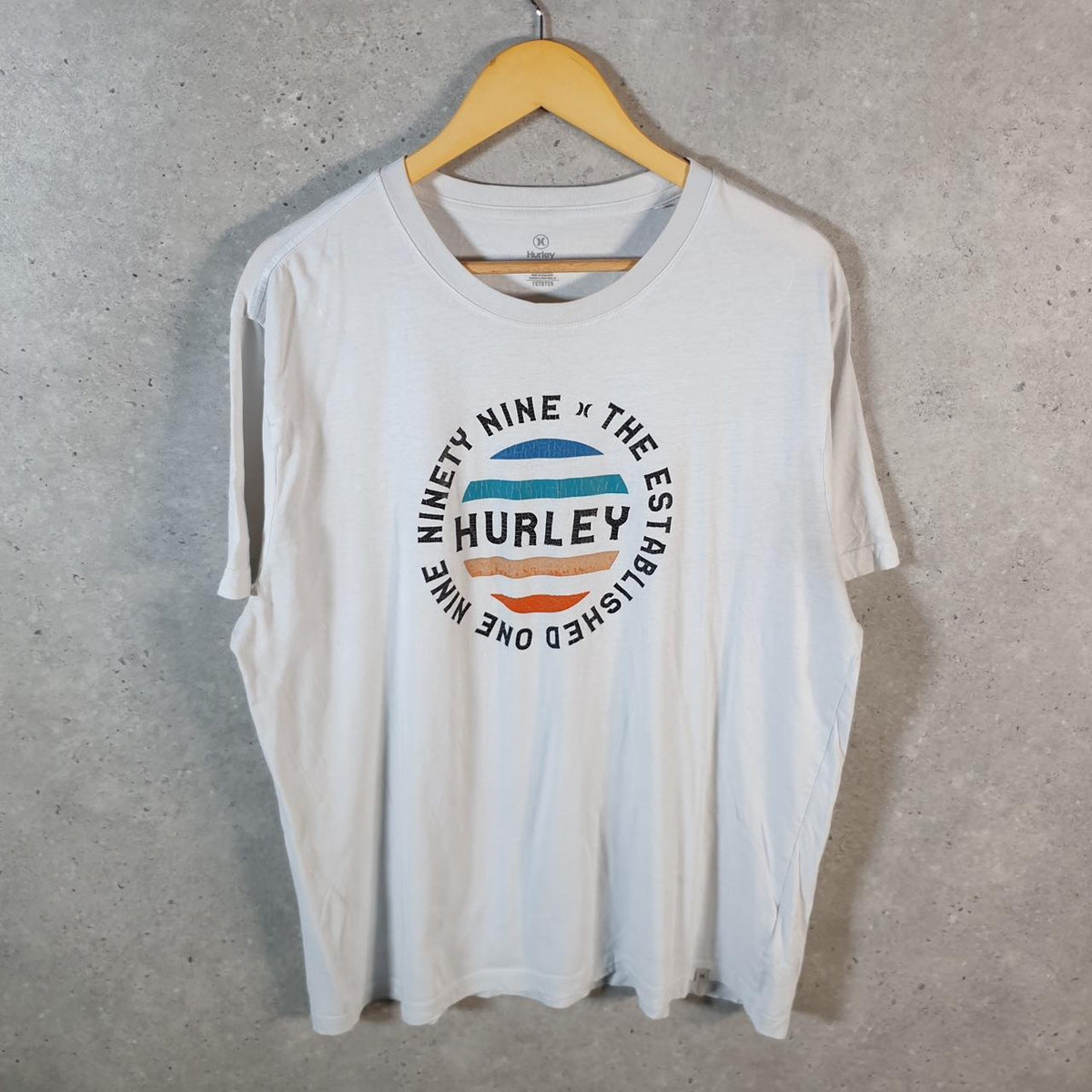 Vintage Hurley Graphic T Shirt Men’s Large White Casual Sports Logo Athletic