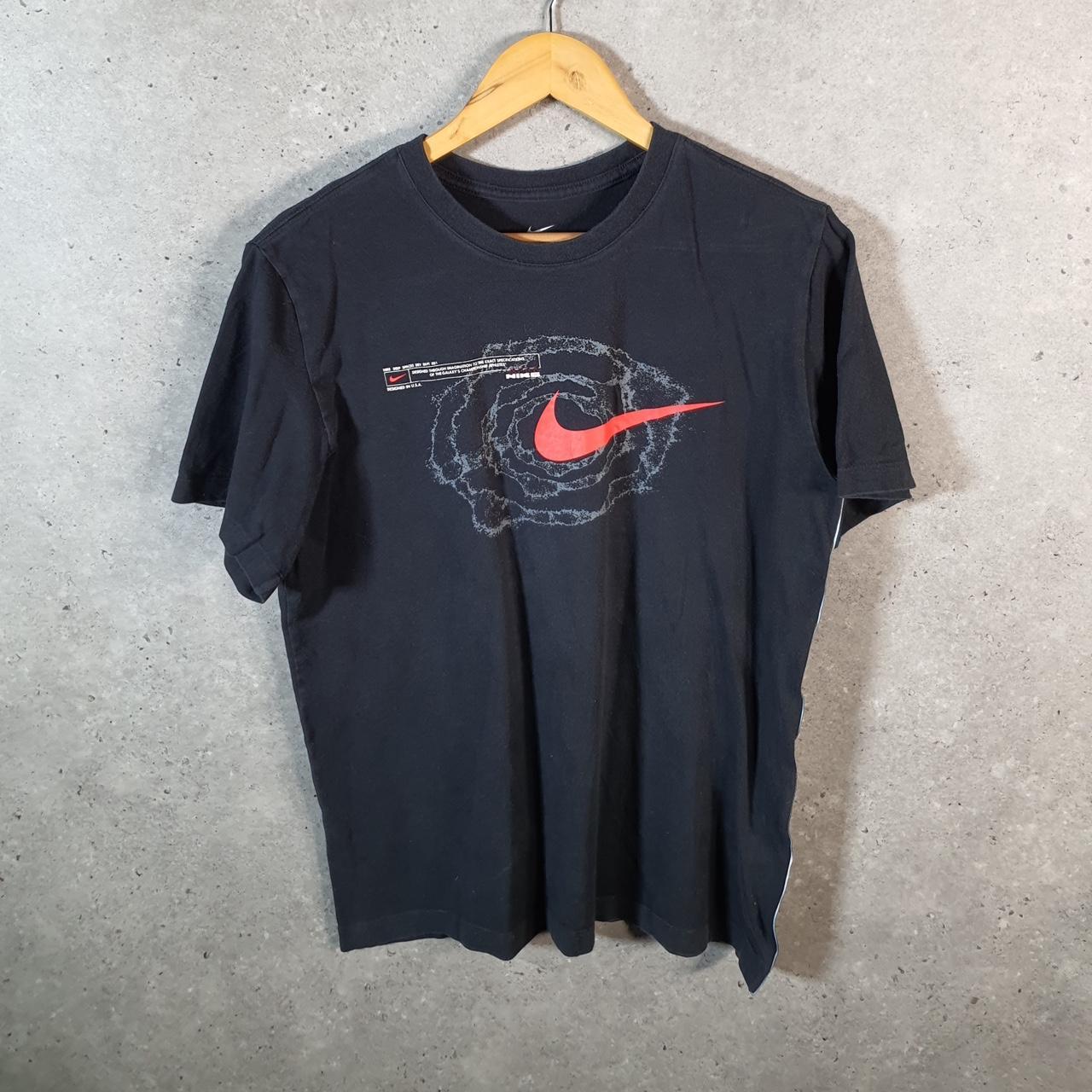 Vintage Nike T Shirt Men’s Medium Black Printed Single Swoosh Logo Athletic Big Fish Vintage