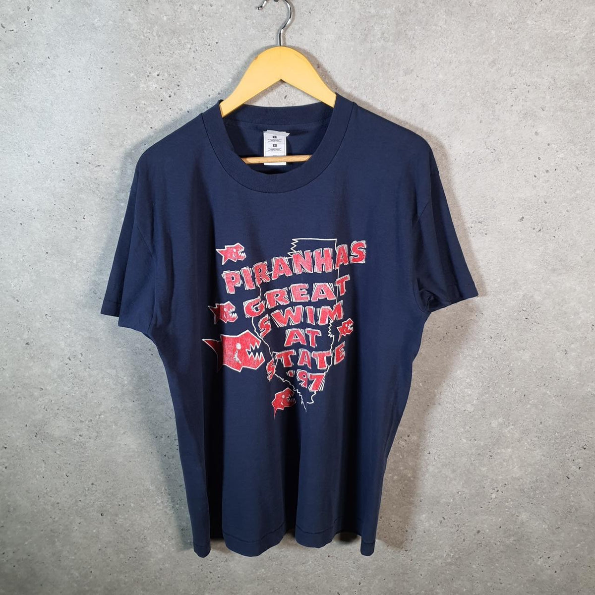 Vintage Fruit of the Loom Piranhas Great Swim 1997 Single Stitch T Shirt Men’s Large Blue C9475