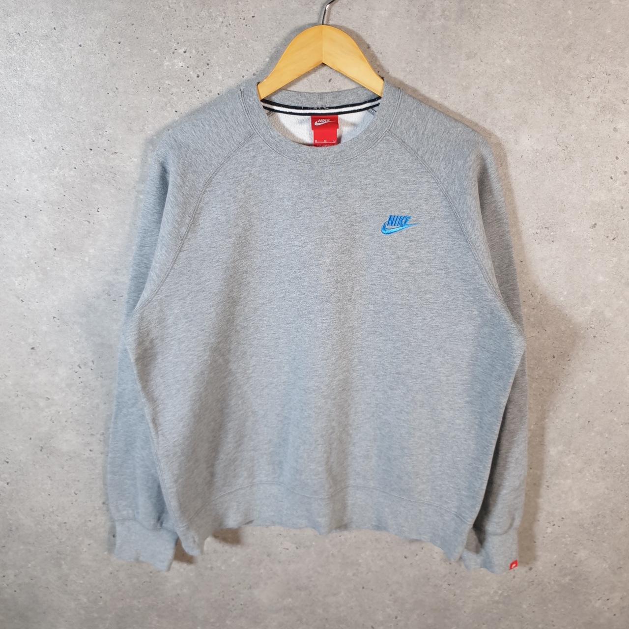 Vintage Nike Club Embroidered Sweatshirt Men’s Medium Grey Swoosh Y2K Pullover Logo