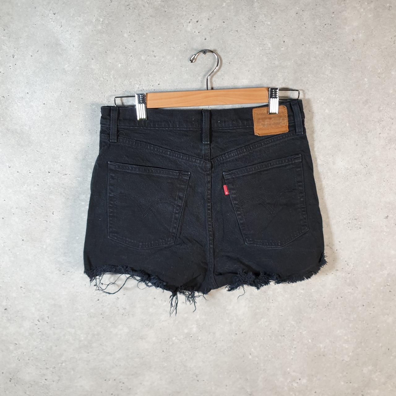 Vintage Levi’s Baggy Shorts Jorts Cargo Womens W30 Black Relaxed Denim