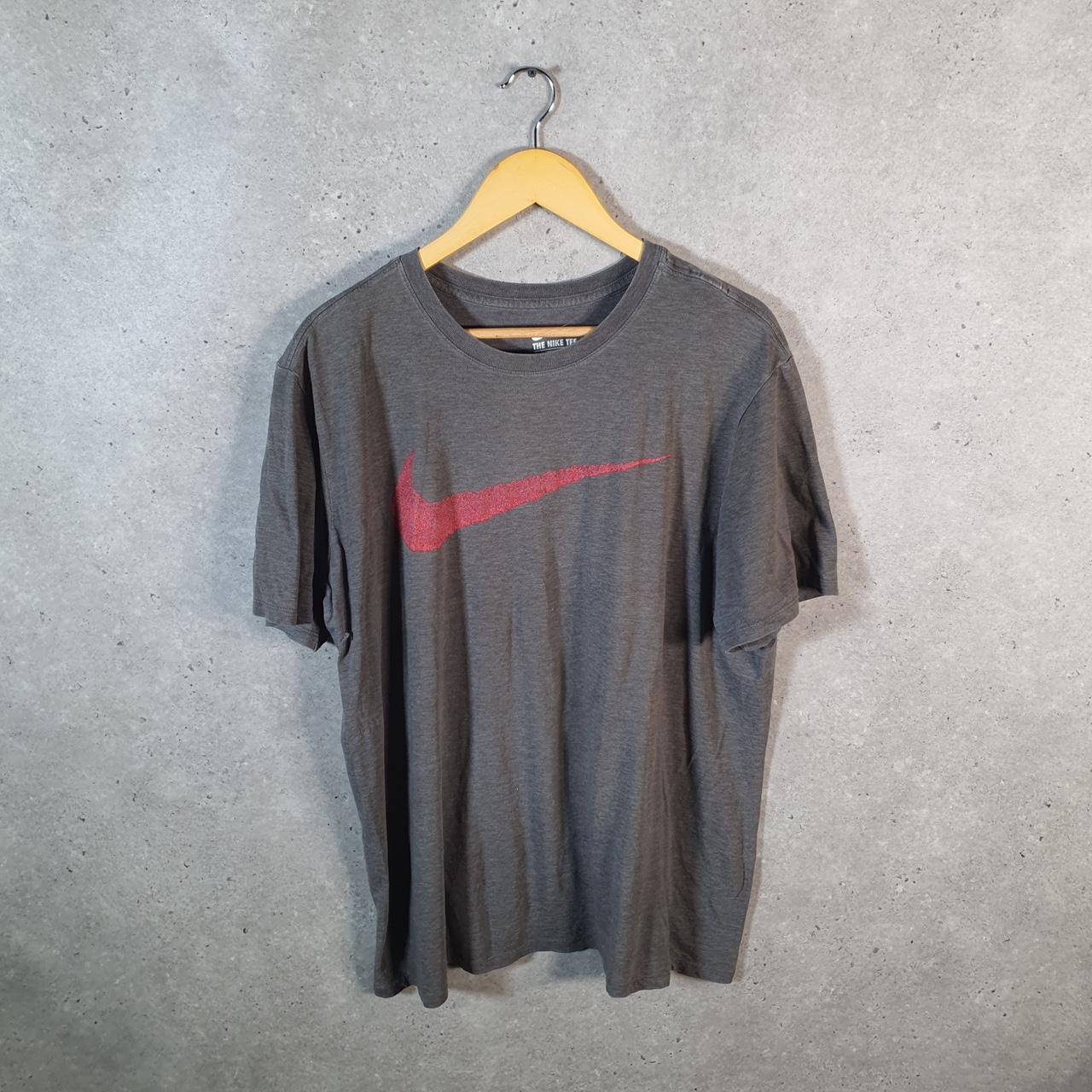 Vintage Nike T Shirt Shirt Men’s XL Grey Swoosh Logo Athletic C9742