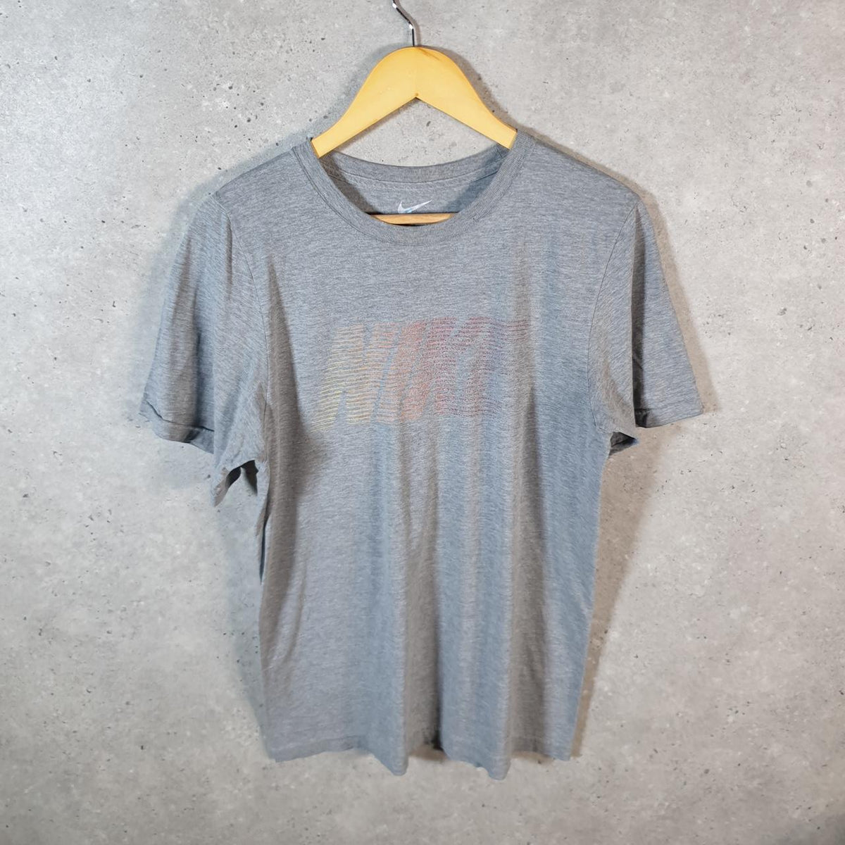 Vintage Nike Spellout T Shirt Men’s Small Grey Logo Printed Swoosh Athletic