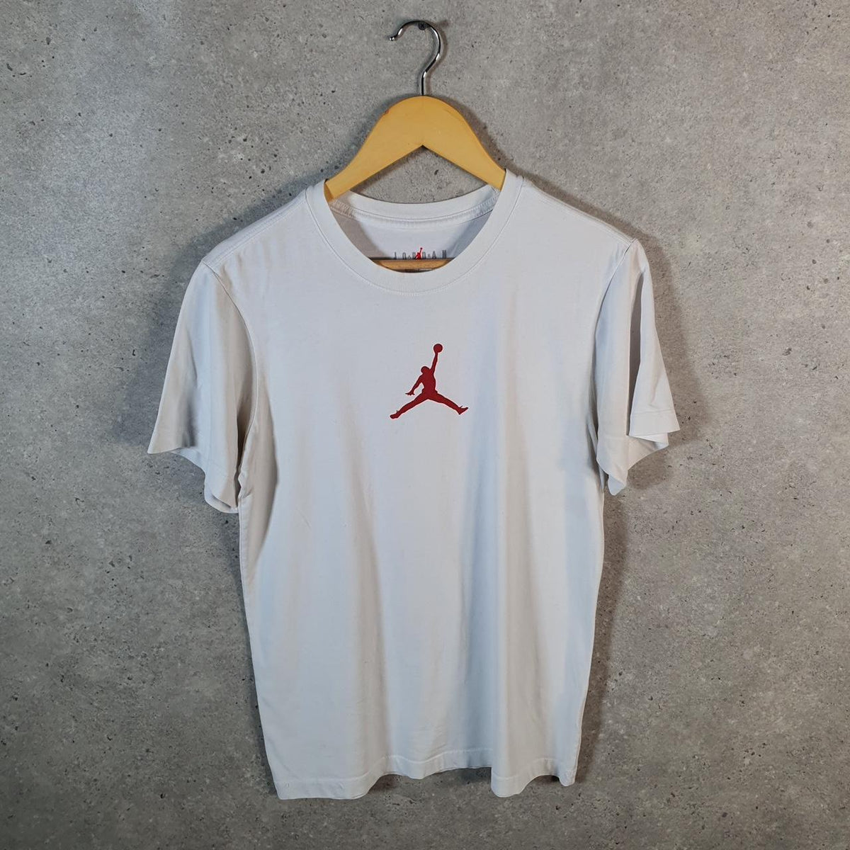 Vintage Jordan Air Dri Fit T Shirt Men’s White Small Casual Sports Logo Athletic C9825