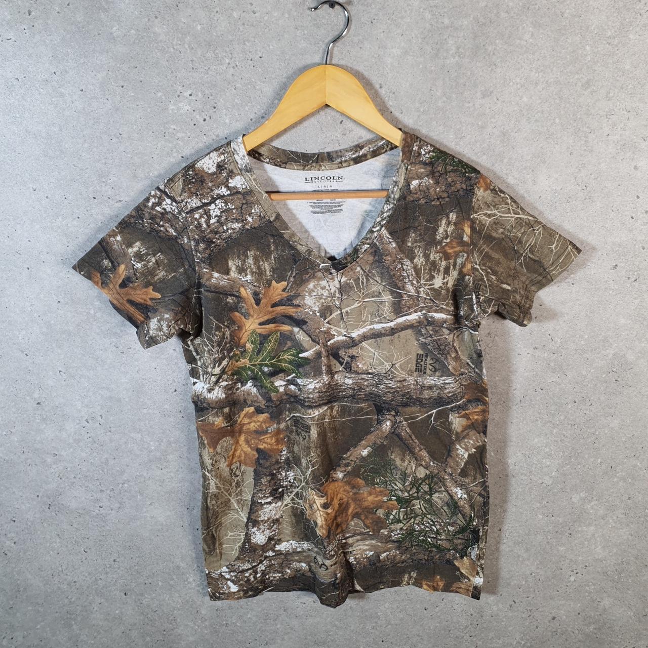 Vintage Lincoln Outfitters RealTree Camoflauge T Shirt Womens Large Camo Short Sleeve